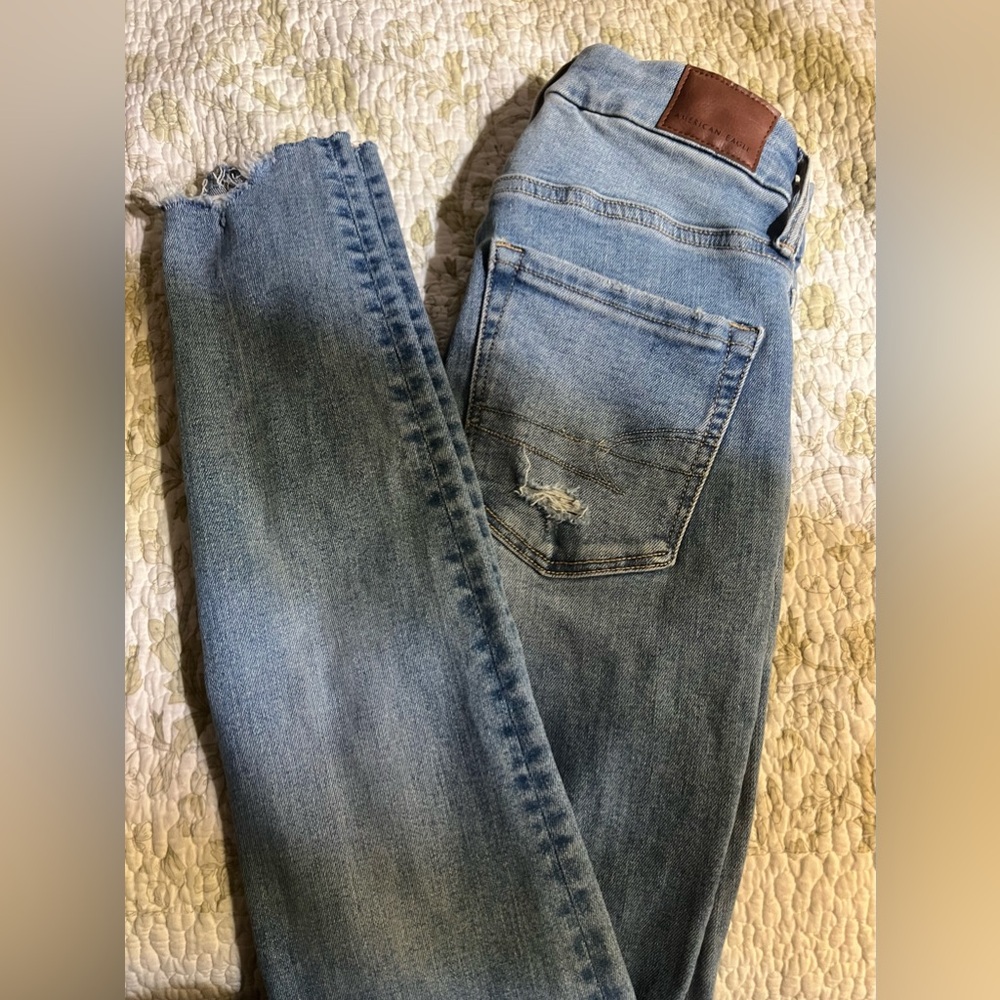 American Eagle super hi-rise jegging size. 000